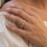 Thumbnail for Anello cuore — primo piano dei dettagli, oro | SKU: lescoeurs
