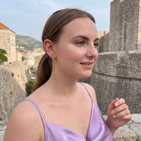 Thumbnail for Orecchini pendenti — foto indossata in viaggio, oro | SKU: lespendantes