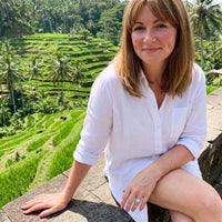 Thumbnail for Anello con zirconi — foto indossata in viaggio, argento | SKU: 101791-4.5-silver