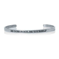 Thumbnail for Bracciale con frase — foto prodotto su sfondo bianco, argento