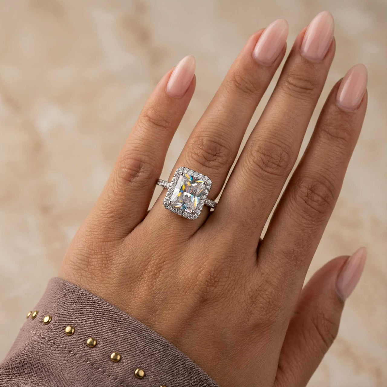 Anello rettangolare in argento