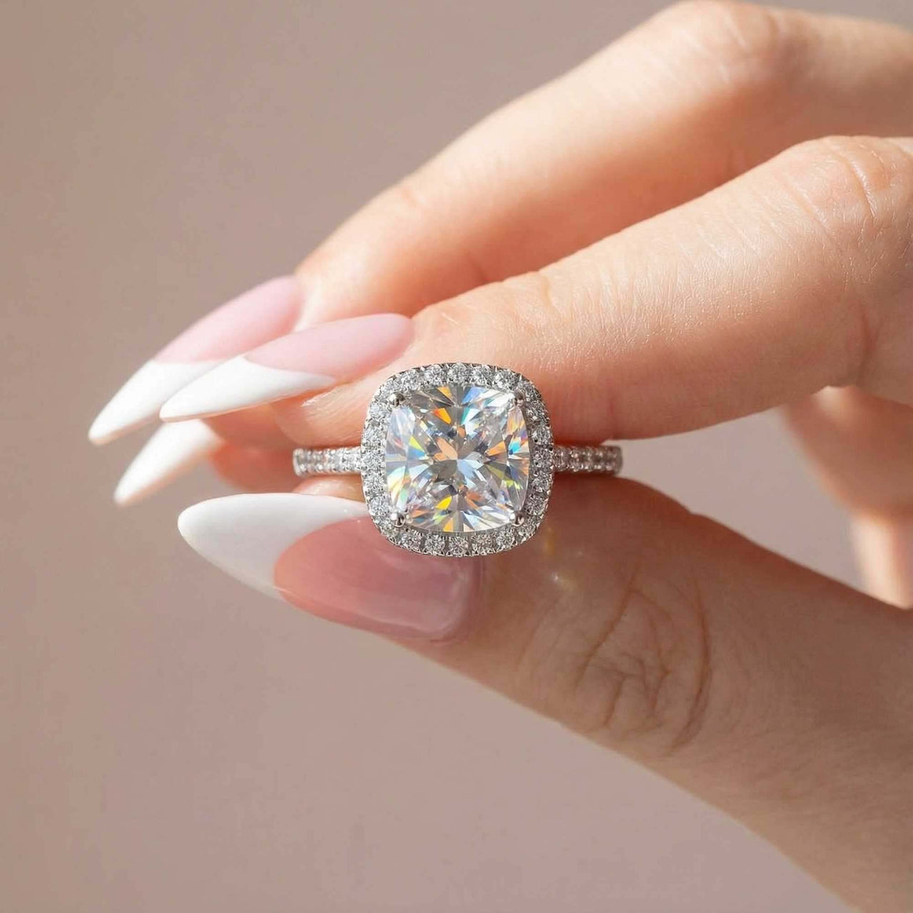 Anello solitario in argento