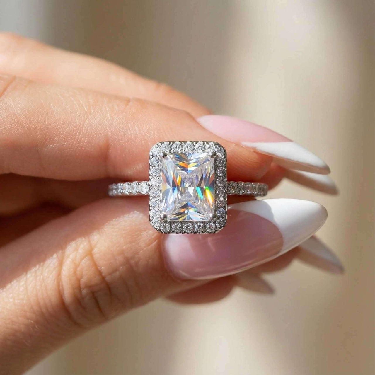 Anello rettangolare in argento