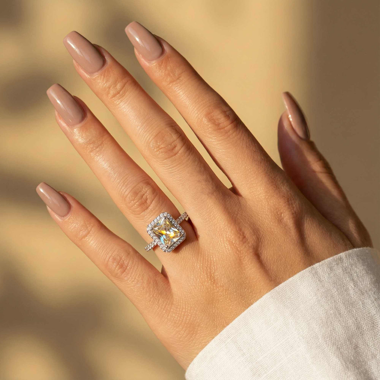 Anello rettangolare in argento