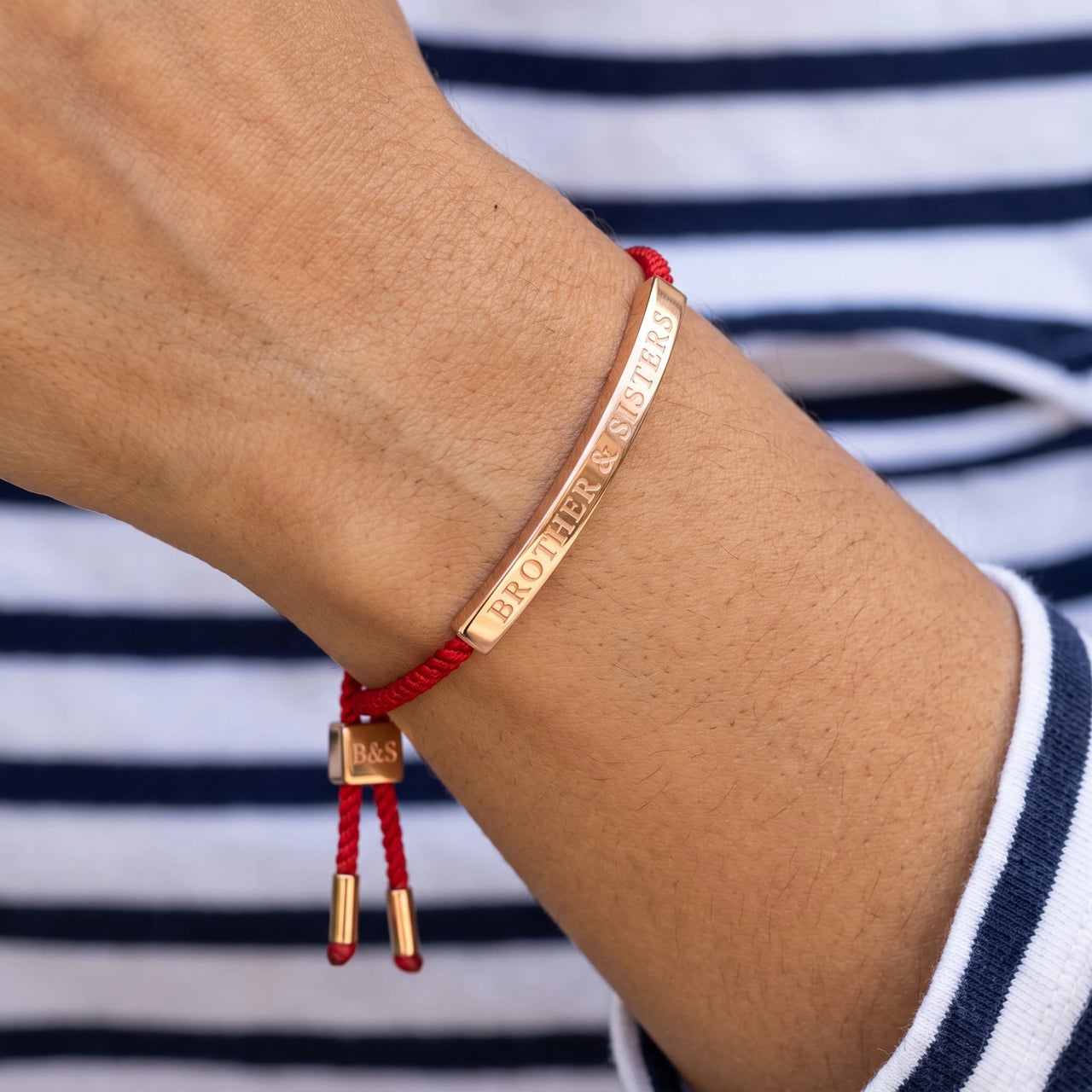 L'Amour, rose gold bracelet — close up | SKU: lamour-rg
