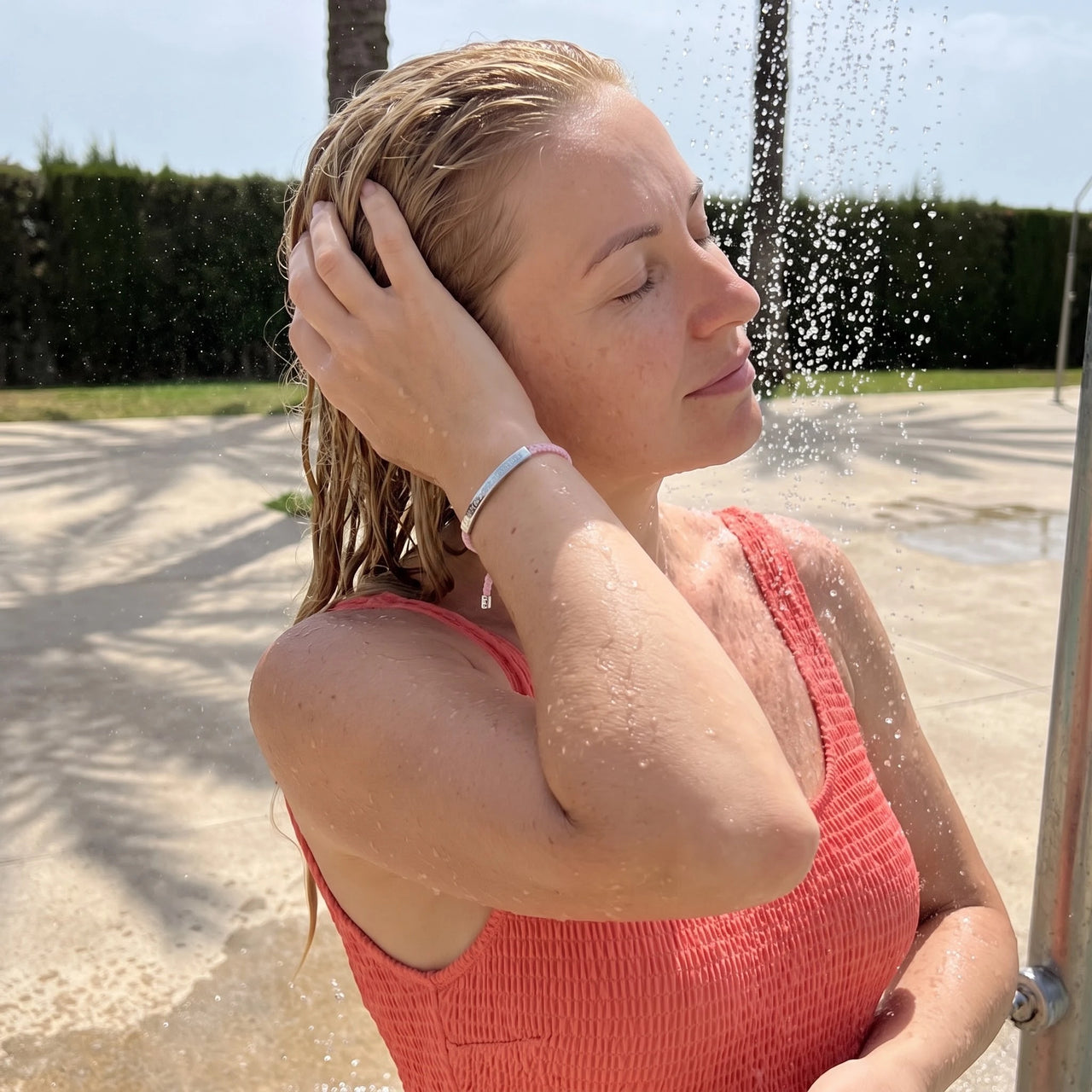 Le Corail, silver bracelet — outdoor shower | SKU: lecorail-wg
