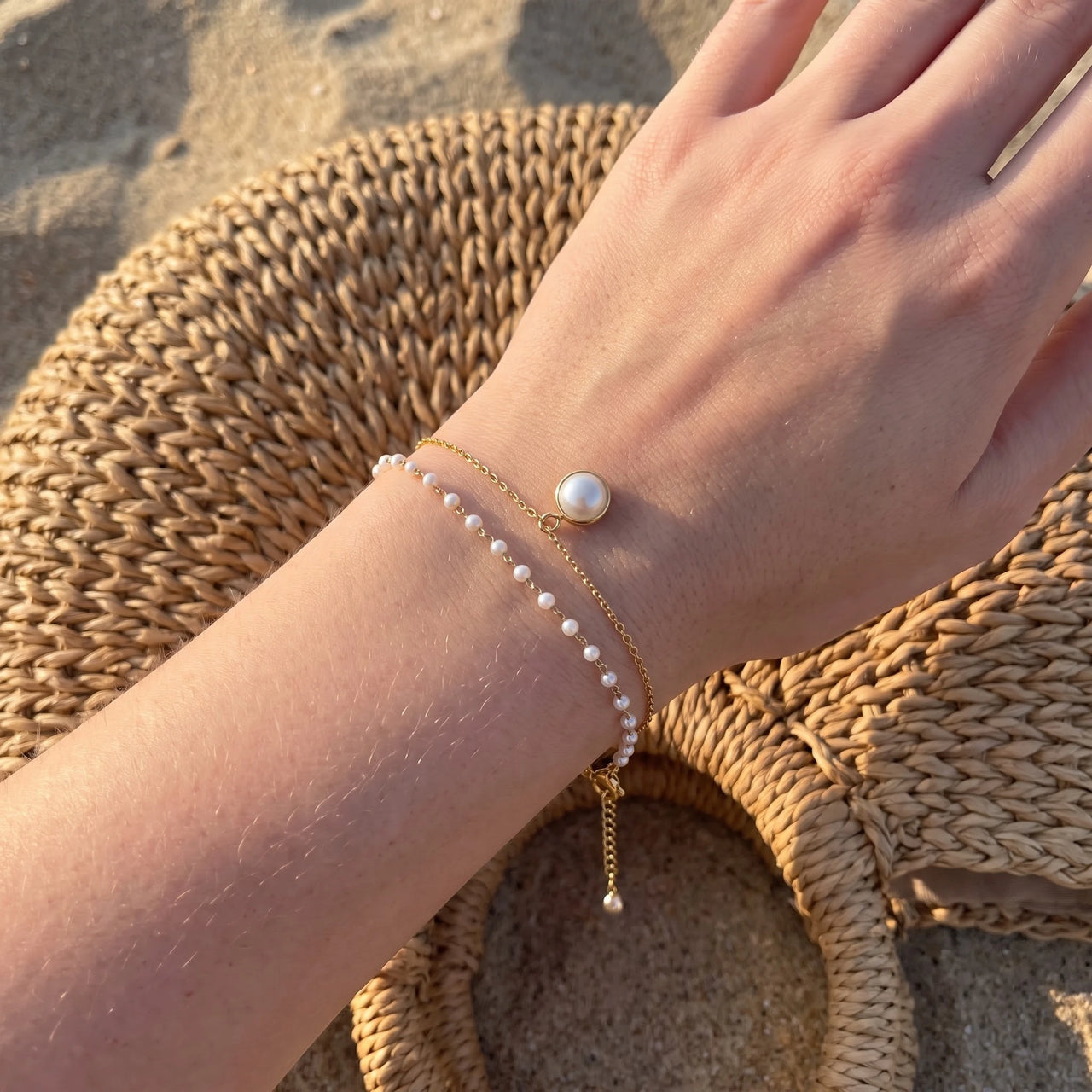 The Pure, gold bracelet — real size | SKU: l-epure