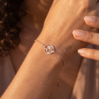 Thumbnail for Bracciale mappamondo — primo piano dei dettagli, oro rosa | SKU: 22665062-rose-gold