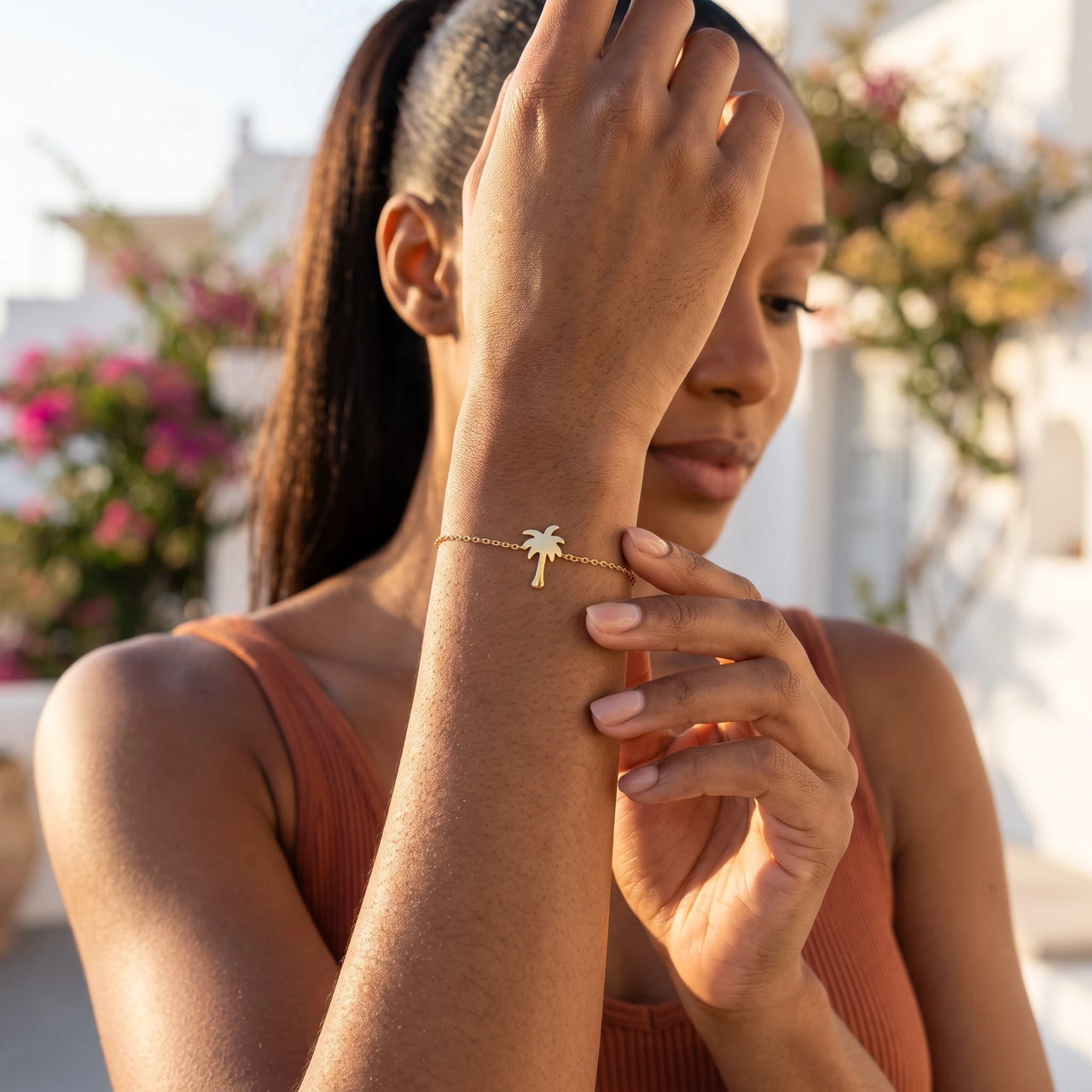 Gioielli estivi — foto indossata nei gesti di tutti i giorni, oro | SKU: 7819407-gold-color