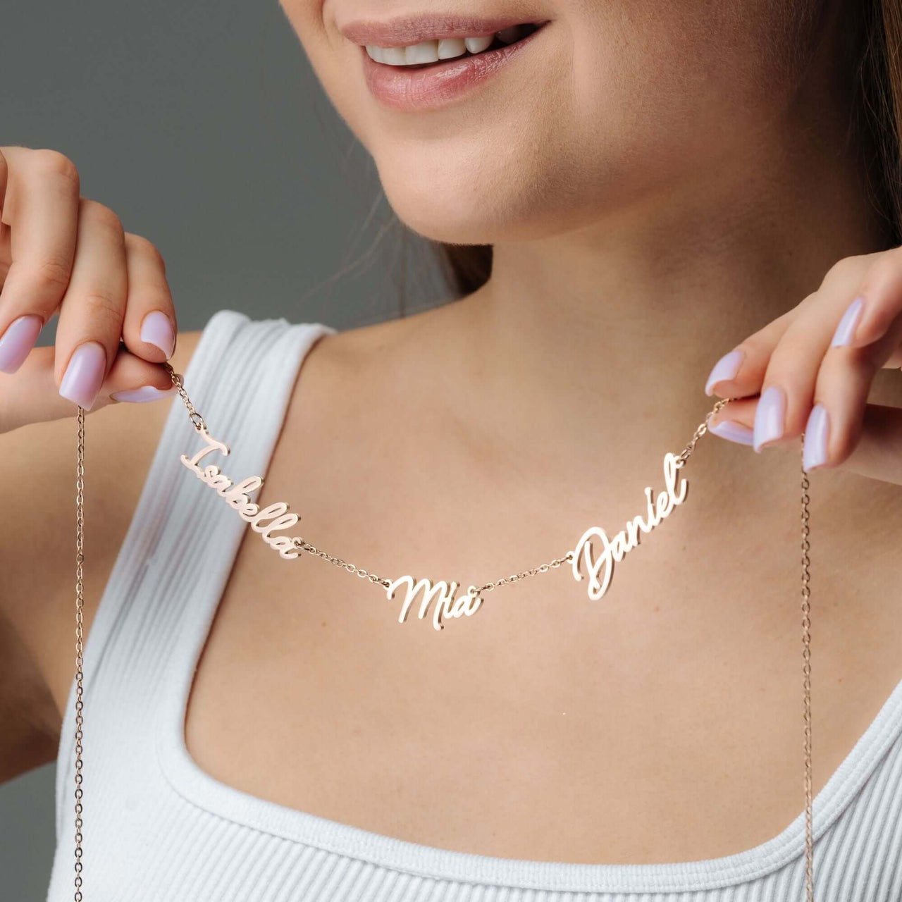 Multi Name Necklace with names Isabella, Mia, and Daniel by Brother & Sisters, showcasing personalized elegance.