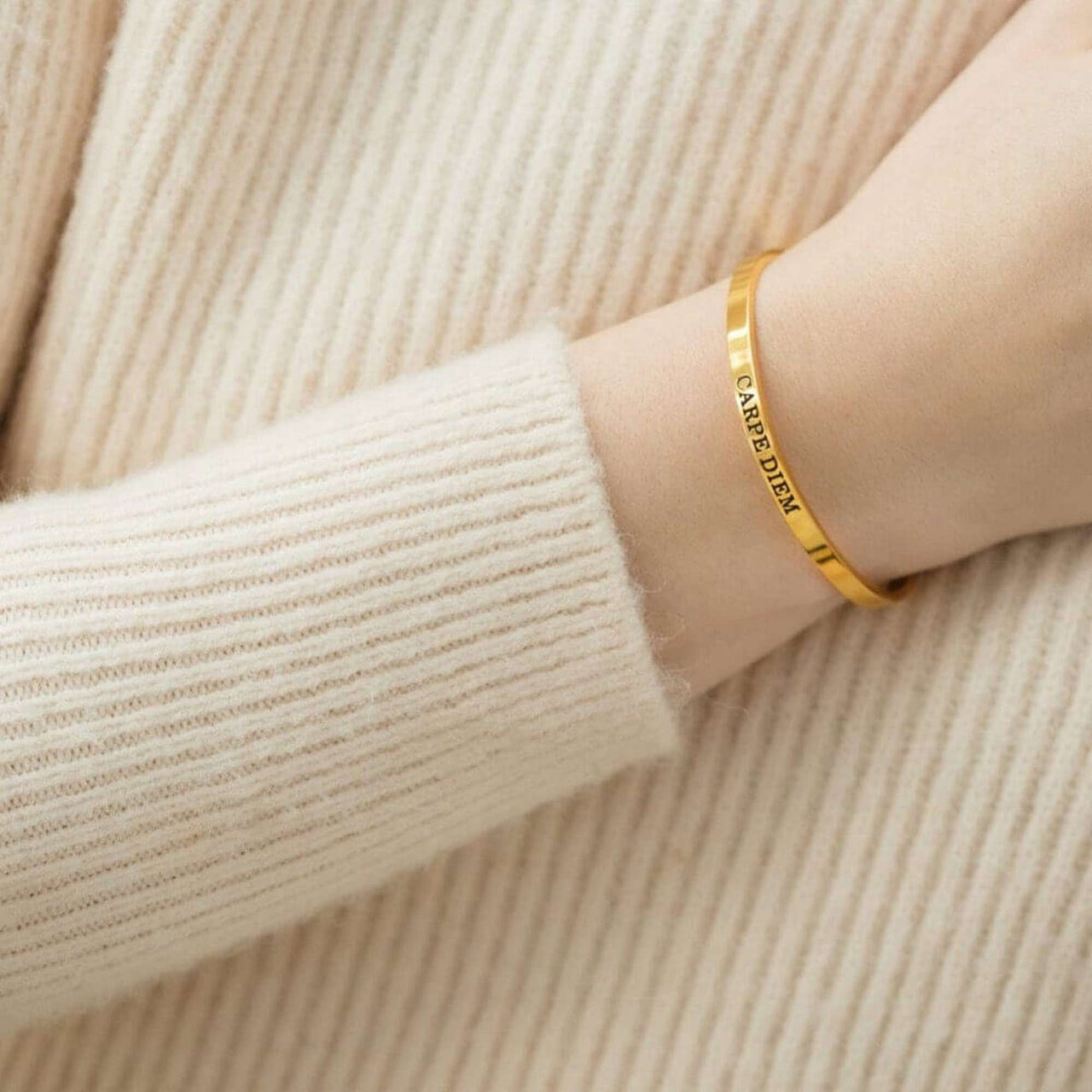 Carpe Diem - Mantra Bracelet - Quote Bracelet - Woman Bracelet Bracelet Brother & Sisters