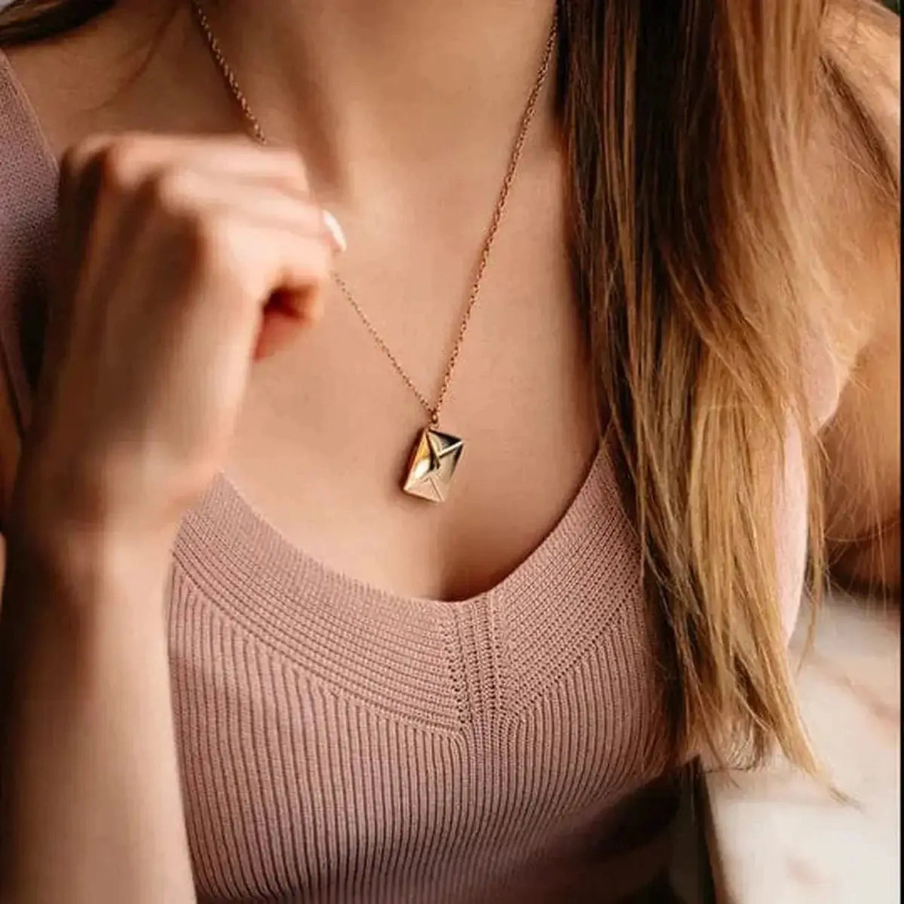 Personalized Envelope Necklace - Personalized Necklace - Brother & Sisters Brother & Sisters